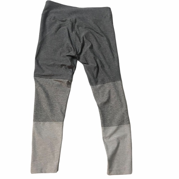 Outdoor Voices gray color block 7/8 leggings - Picture 4 of 6